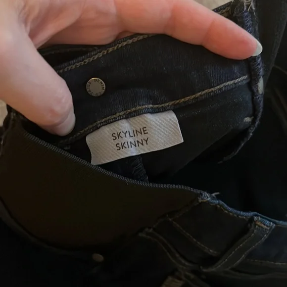 PAIGE transcend - skyline skinny maternity jeans - Picture 9 of 13
